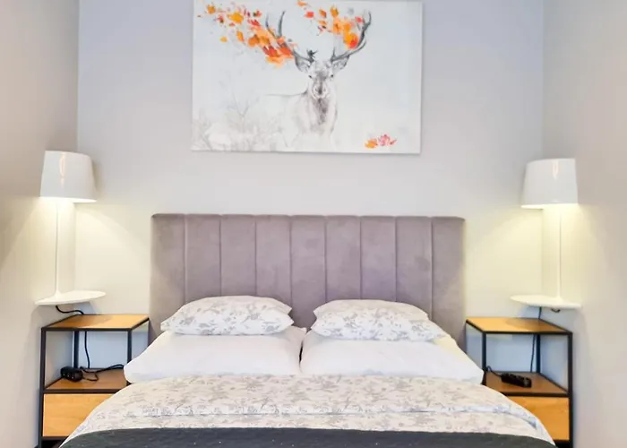 Shelter Parking 8 Minut Od Alei * Czestochowa